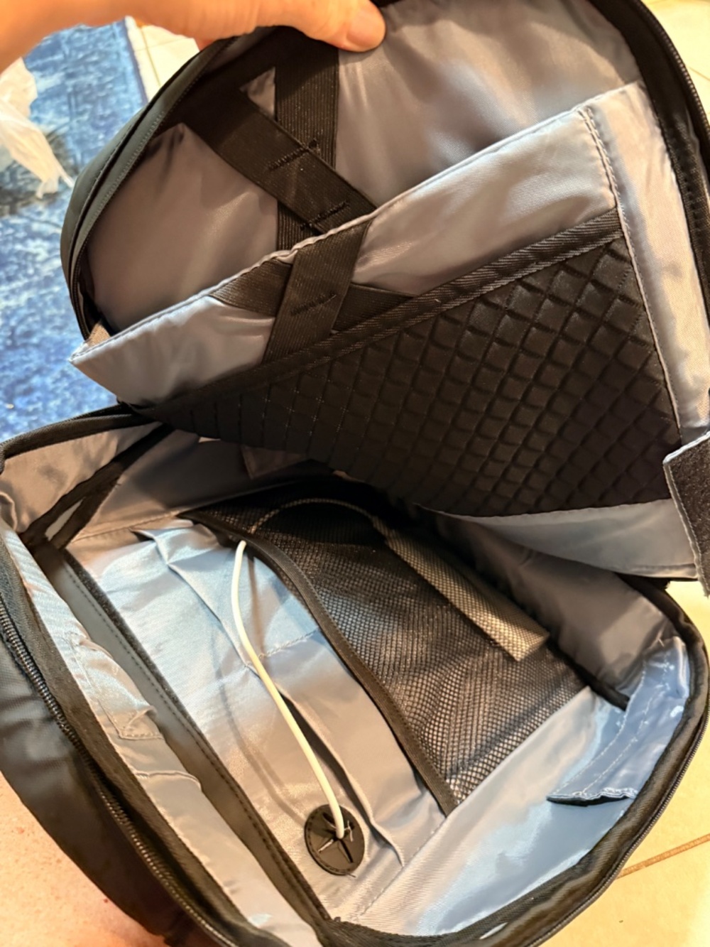 LED Smart Backpack with Programmable Pixel Display Screen USB Powered New - Picture 3 of 6